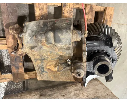 VOLVO VNL630 Differential Assembly (Front, Rear)