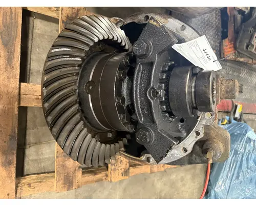 VOLVO VNL630 Differential Assembly (Front, Rear)