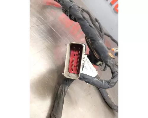 VOLVO VNL630 Engine Wiring Harness