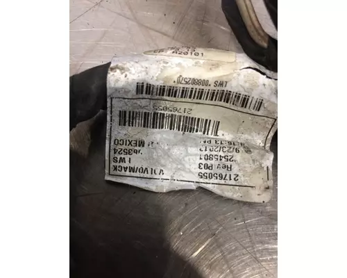 VOLVO VNL630 Engine Wiring Harness