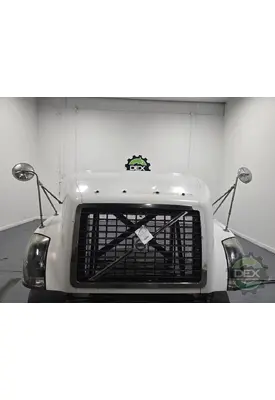 VOLVO VNL630 Hood