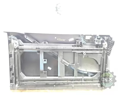 VOLVO VNL640 1644 bulb socket