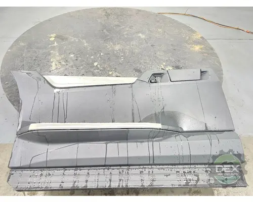 VOLVO VNL640 1644 bulb socket