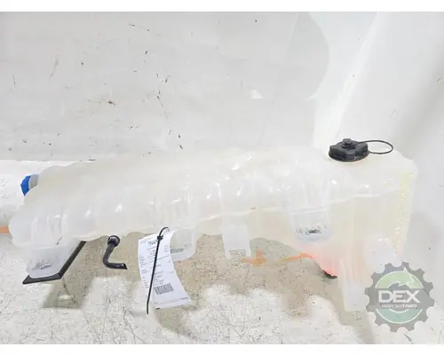 VOLVO VNL640 2612 expansion tank
