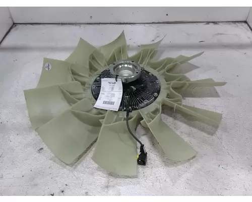 VOLVO VNL640 2634 fan drive