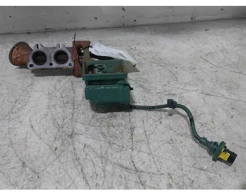 VOLVO VNL640 2931 valve