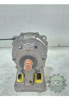 VOLVO VNL640 6422 steering gear, servo complete