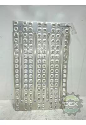 VOLVO VNL640 9225 duckboard