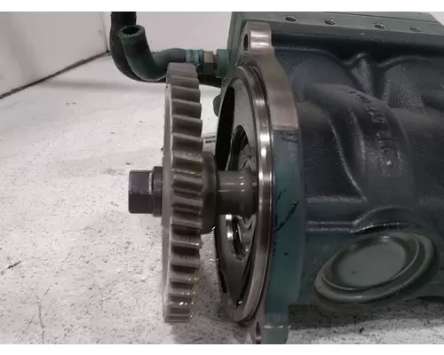 VOLVO VNL640 Air Compressor
