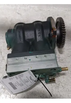 VOLVO VNL640 Air Compressor