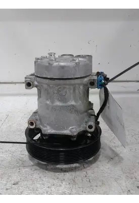 VOLVO VNL640 Air Conditioner Compressor