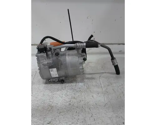 VOLVO VNL640 Air Conditioner Compressor