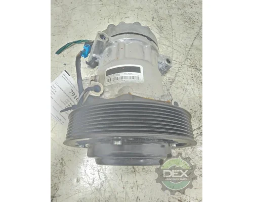 VOLVO VNL640 Air Conditioner Compressor