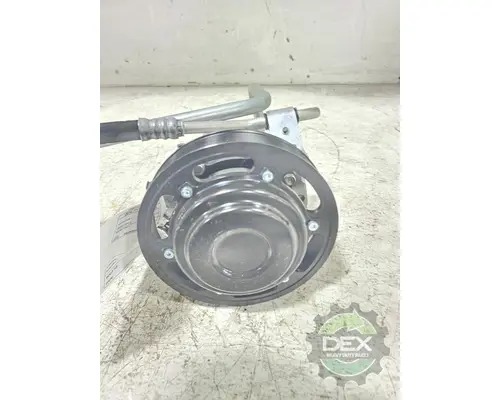 VOLVO VNL640 Air Conditioner Compressor