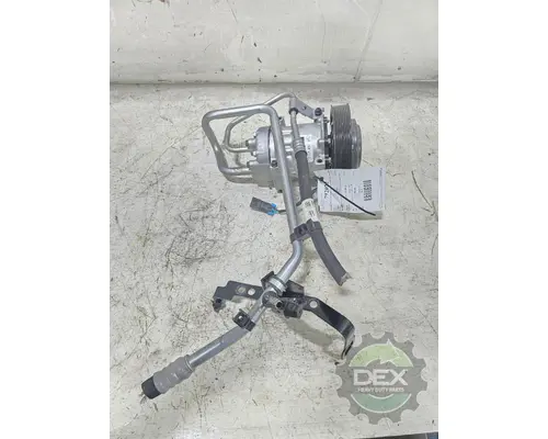 VOLVO VNL640 Air Conditioner Compressor