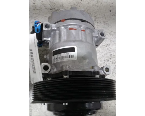 VOLVO VNL640 Air Conditioner Compressor