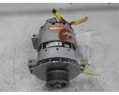 VOLVO VNL640 Alternator