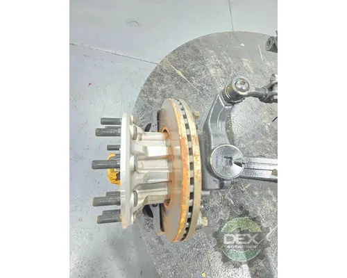 VOLVO VNL640 Axle Assembly, Front (Steer)