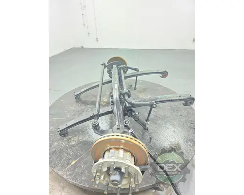 VOLVO VNL640 Axle Assembly, Front (Steer)