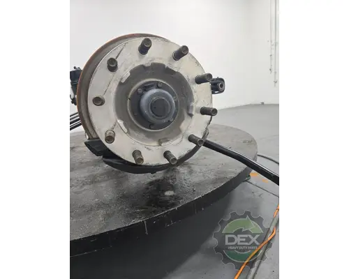 VOLVO VNL640 Axle Assembly, Front (Steer)