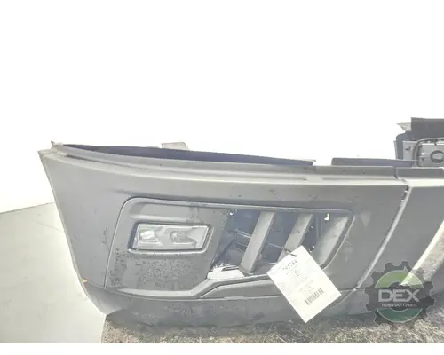 VOLVO VNL640 Bumper Assembly, Front