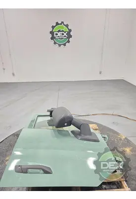 VOLVO VNL640 Door Assembly, Front