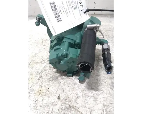 VOLVO VNL640 Power Steering Pump
