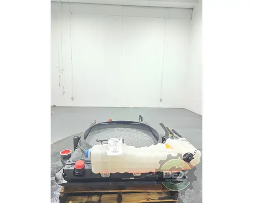 VOLVO VNL640 Radiator