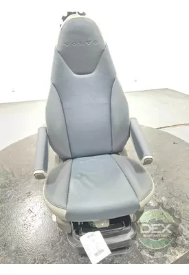 VOLVO VNL640 Seat, Front