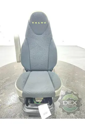 VOLVO VNL640 Seat, Front