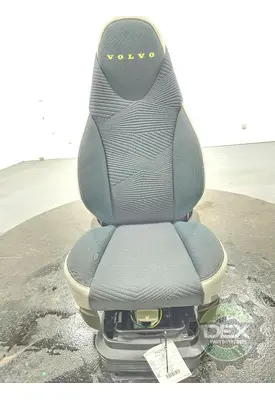 VOLVO VNL640 Seat, Front