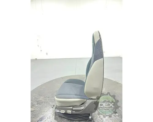 VOLVO VNL640 Seat, Front