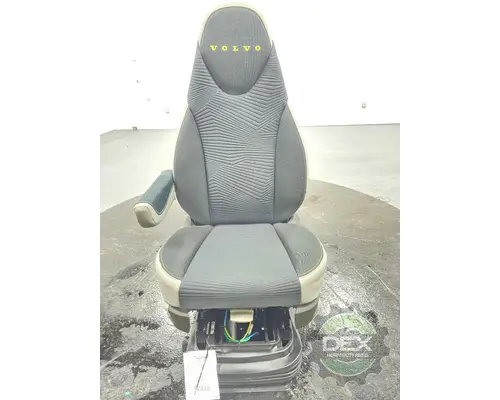 VOLVO VNL640 Seat, Front