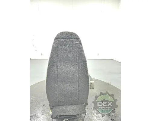 VOLVO VNL640 Seat, Front