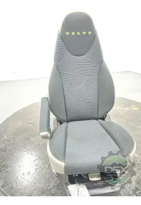 VOLVO VNL640 Seat, Front