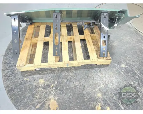 VOLVO VNL640 Spoiler, Front