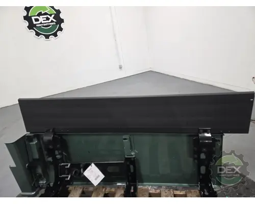 VOLVO VNL640 Spoiler, Front