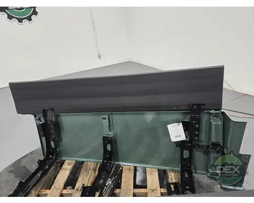 VOLVO VNL640 Spoiler, Front