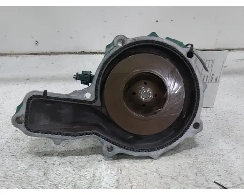VOLVO VNL640 Water Pump