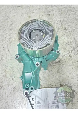 VOLVO VNL640 Water Pump