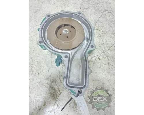 VOLVO VNL640 Water Pump