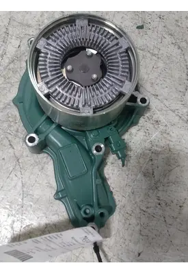 VOLVO VNL640 Water Pump