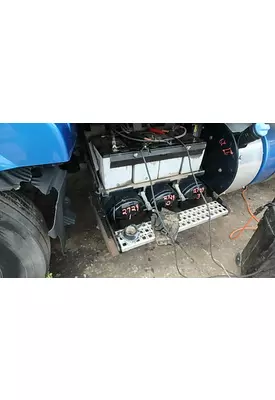 VOLVO VNL64T Battery Tray