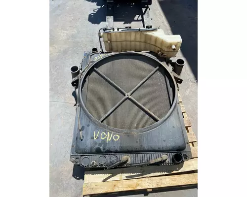 VOLVO VNL64T Cooling Assy. (Rad., Cond., ATAAC)
