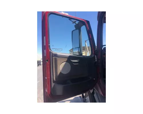 VOLVO VNL64T Door Assembly, Front