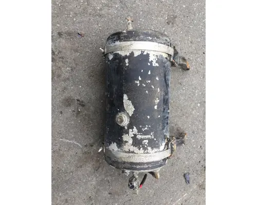 VOLVO VNL64 Air Tank