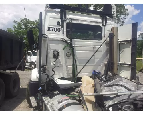 VOLVO VNL64 Cab Assembly