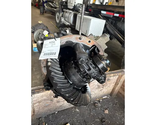 VOLVO VNL64 Differential Assembly (Rear, Rear)