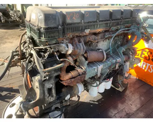 VOLVO VNL64 Engine Assembly