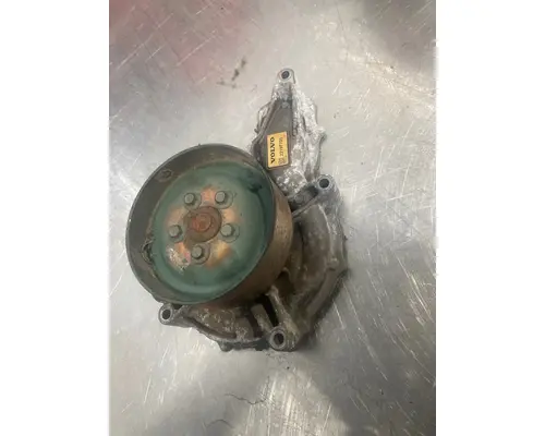 VOLVO VNL64 Engine Parts, Misc.